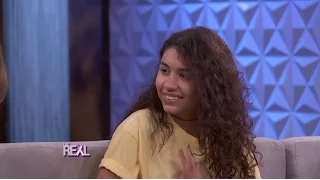 Alessia Cara Flaunts Her Natural Beauty