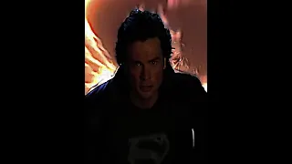 Superman (Smallville) vs Superman (DCEU) #shorts