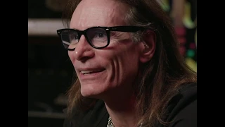 Steve Vai on Kittens Got Claws from Slip of the Tongue