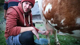 Authentic Romanian village farm life in Bucovina 🇷🇴