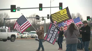 Hundreds of truckers and their supporters stop in Missouri on way to D.C.