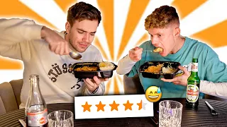 Luca und Max bestellen ZUFÄLLIGES Essen 🤤🍴