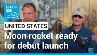 NASA's giant US moon rocket emerges for debut launch • FRANCE 24 English