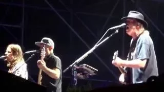 Neil Young & Promise of the Real, Cowgirl in the Sand @ Market Sound Milan 18 jul 2016