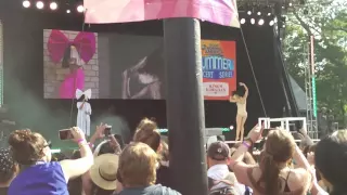 Sia on GMA - Chandelier