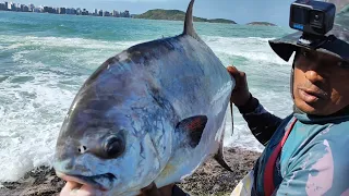 PAMPO GIGANTE MAIS DE 20KG DE PEIXE! "QUASE QUE ME LEVOU PRA ÁGUA"