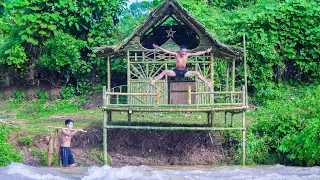 Build Bamboo House On Fierce Waterfall To Catch Fish To Survival