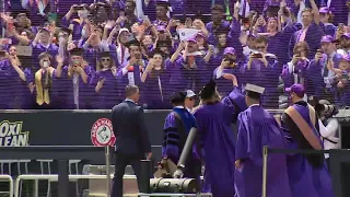 Taylor Swift enters NYU graduation