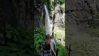 Водопад великан восточная Абхазия