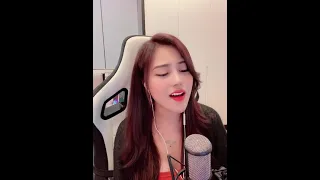 Em Là Cố Chấp Duy Nhất Của Đời Tôi - NGÂN NGÂN COVER | Hot TikTok 2022