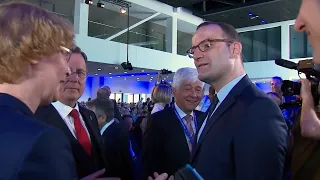 Spahn für Kompromiss: Neue Ansätze zu Werbeverbot für Abtreibungen