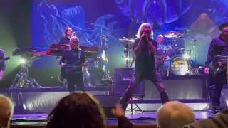 KANSAS Encore Finale - CARRY ON WAYWARD SON With STEVE MORSE Joining the Fun, Ruth Eckard Clearwater