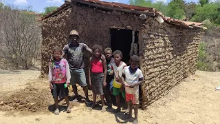 CHEGANDO NA CASA DO PIPA, FOMOS FAZER COMPRAS NO MERCADO COM A FAMÍLIA.