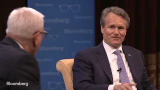 How Warren Buffett Got Through to Bank of America CEO Brian Moynihan