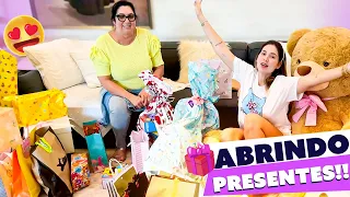 ABRINDO OS PRESENTES DE ANIVERSÁRIO DA MARIA ALICE!!! (PARTE 1)