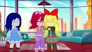 Glitter Force Doki Doki: Maya Hugs Regina