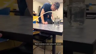 Boiling water only using vacuum