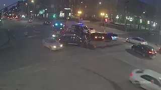 В Волгограде появилось видео аварии на злополучном перекрестке