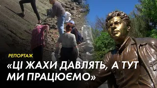 Чистять річку та відновили пам’ятник: чим живе Харків на 72 день війни