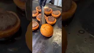 Islak Burger Sokak Lezzetlerinin Şampiyon Lezzeti