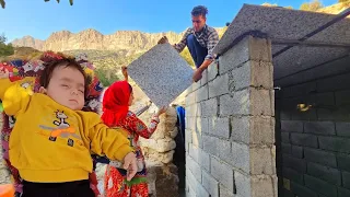 Documentary about the lifestyle of a nomadic family: building a bathroom roof