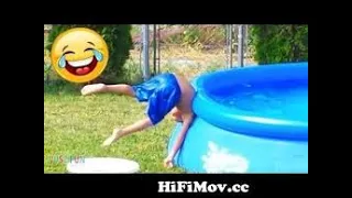 Videos De Risa 2021 nuevos  Videos Graciosos Para Niños  Bebé chistosos jugando piscina.