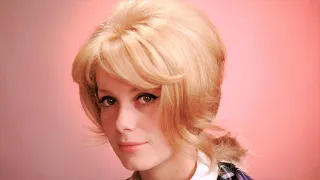 THE GIRL WITH PEARLY HAIR Catherine Deneuve INDOCHINA - OMEGA  Easy Notes PIANO COVER Simple Music