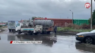 В Улан-Удэ коммунальные службы убирают последствия прошедших дождей