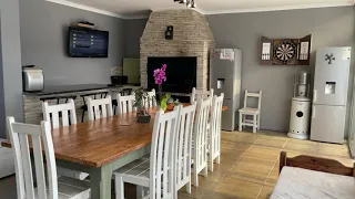 STUNNING 4 BEDROOM FAMILY HOME IN BLOUBERG SANDS