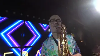 Саксофонист Syntheticsax видео из Бара "Кружева" - Dabro - Юность compilation from live performance