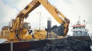 excavator machines heavy mining liebherr digger Liebherr – Ponton excavator P 995 in dredging applic