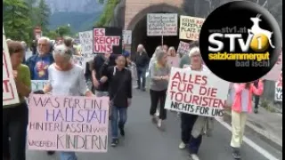 Protest gegen Massentourismus: Zu viele Touristen in Hallstatt www.stv1.at