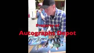 Breaking Bad's Bryan Cranston signing autographs in NYC