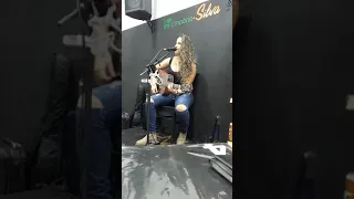 Haira moraes cantando