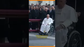 Bento XVI é levado para sepultamento após funeral presidido pelo papa Francisco #shorts