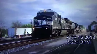 NS C40-8W Leads Intermodal With GECX Dash 8 Trailing!