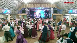 Apresentação dos Alunos no Baile de Formatura (TCHÊ MENINA)