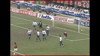 Increíble anotación de WEAH.1Milán vs Sampdoria (2-2-1997)