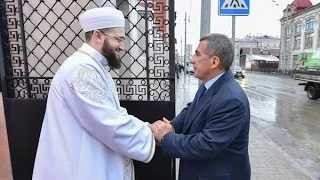 Рустам Минниханов открыл Галеевскую мечеть в центре Казани
