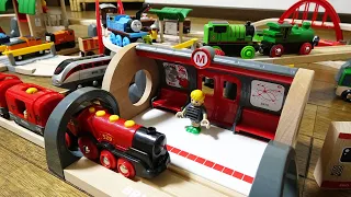 Brio & Thomas wooden train ☆ I played with Brio Deluxe Railway!