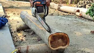 Skill in sawing acacia logs into frame material measuring 8 × 14 cm