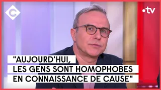 Vivre son homosexualité dans les années 80 - C à Vous - 17/02/2023