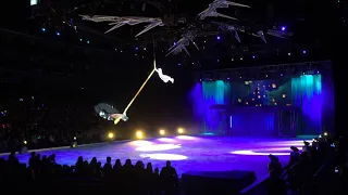 Disney on ice Presents Follow your Heart, Tangled Aerial Act