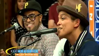 Bruno Mars - Lazy Song Live [Exclusive]