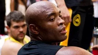 UFC 148: Anderson Silva Denies Saying Anything to Chael Sonnen at Presser