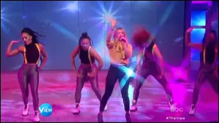 Hilary Duff performs Sparks on The View