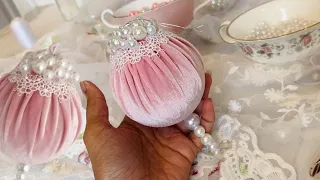 DIY  Elegant Christmas Ornamental Baubles