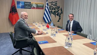 Samiti i NATO-s në Vilnius, Rama takon kryeministrin grek Mitsotakis