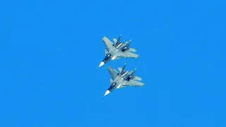 Военные самолёты над пляжем, Крым 2020