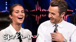 Alicia Vikander answers dilemmas from Fredrik | English subtitles | SVT/NRK/Skavlan